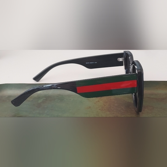 Men's Oversized Designer Italian Sunglasses Black with Red & Green Stripe Side - Picture 6 of 11